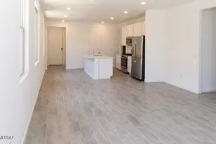 6093 E Campolina Trl, Tucson, AZ 85756 - Photo 4