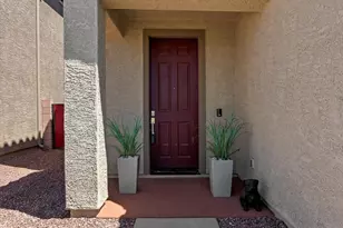 22082 E Thunderhead Dr, Red Rock, AZ 85145 - Photo 2