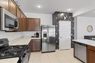 22082 E Thunderhead Dr, Red Rock, AZ 85145 - Photo 12