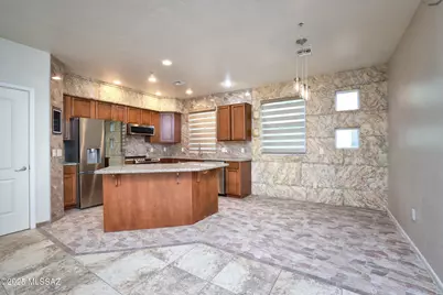 2437 E Blue Diamond Drive, Tucson, AZ 85718 - Photo 10