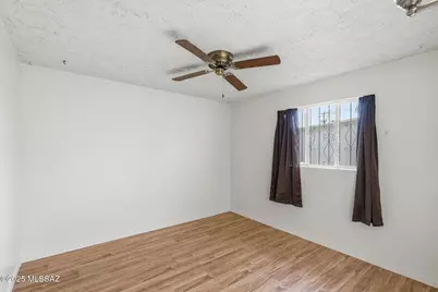 2512 S Jefferson Avenue, Tucson, AZ 85711 - Photo 14