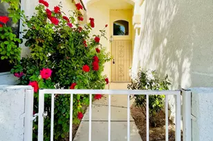 297 E Desert Golf Pl, Tucson, AZ 85737 - Photo 2