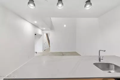 25 W Lalo Way, Tucson, AZ 85701 - Photo 8