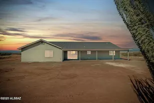 1468 W Scarlet Blossom Trail, Benson, AZ 85602 - Photo 2