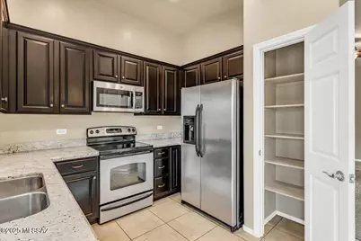 7555 E Majestic Palm Lane, Tucson, AZ 85756 - Photo 4