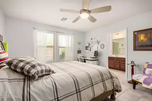 9472 Desert Fauna Loop, Tucson, AZ 85747 - Photo 18