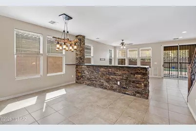 17148 S Mesa Shadows Drive, Vail, AZ 85641 - Photo 6