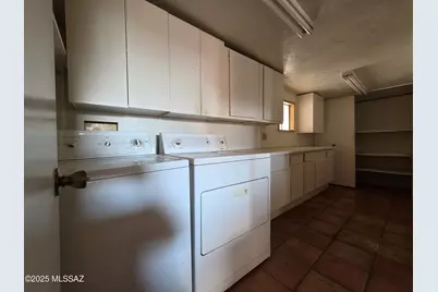 8438 E 5th Street, Tucson, AZ 85710 - Photo 28