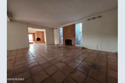 8438 E 5th Street, Tucson, AZ 85710 - Photo 10