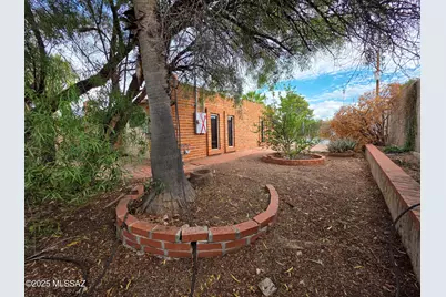 8438 E 5th Street, Tucson, AZ 85710 - Photo 36