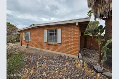 8438 E 5th Street, Tucson, AZ 85710 - Photo 8