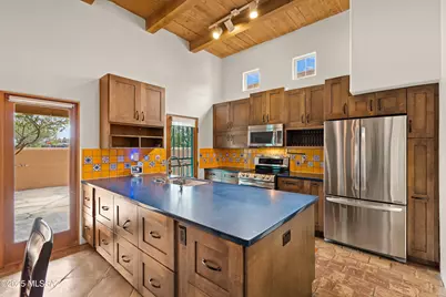 5280 S Thunder Sky Way, Tucson, AZ 85747 - Photo 2