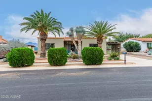 212 E La Espina, Green Valley, AZ 85614 - Photo 1