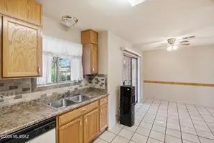 3125 S Doucette Ln, Tucson, AZ 85713 - Photo 12