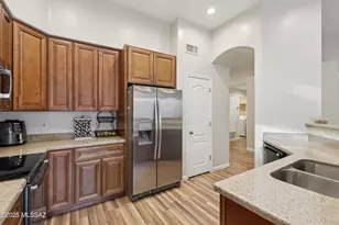 7444 E Calle Infinito, Tucson, AZ 85715 - Photo 2