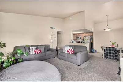 101 S Players Club Drive #APT 22201, Tucson, AZ 85745 - Photo 8