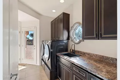 8513 N Nob Hill Drive, Tucson, AZ 85742 - Photo 36