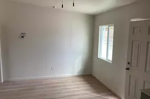 326 E Prince Rd, Tucson, AZ 85705 - Photo 2