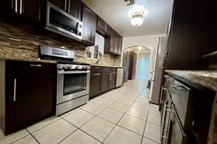 425 E 35th St, Tucson, AZ 85713 - Photo 4