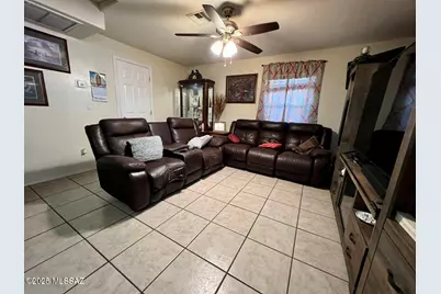425 E 35th Street, Tucson, AZ 85713 - Photo 8
