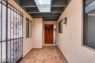 934 W Via Del Pardillo, Green Valley, AZ 85622 - Photo 8