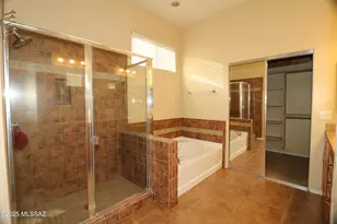 8222 N Sombrero Point Dr, Tucson, AZ 85743 - Photo 18