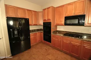 8222 N Sombrero Point Dr, Tucson, AZ 85743 - Photo 8