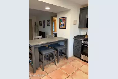 136 W Camino Alameda #B, Green Valley, AZ 85614 - Photo 12