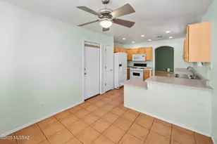 2119 W Painted Sunset Cir, Tucson, AZ 85745 - Photo 10