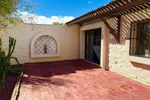 3032 S Sierra Villas Dr, Tucson, AZ 85713 - Photo 6