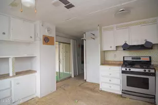 2640 S Cottonwood Ln, Tucson, AZ 85713 - Photo 6