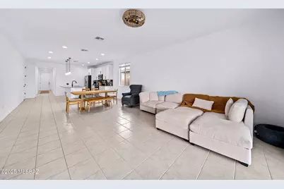 21476 E Treasure Road, Red Rock, AZ 85145 - Photo 8