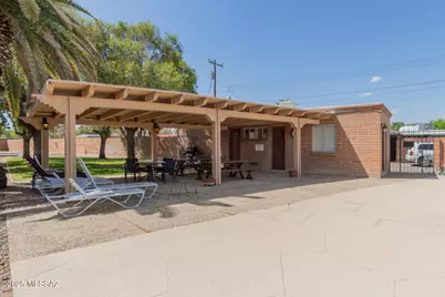 4386 E Fort Lowell Road, Tucson, AZ 85712 - Photo 32