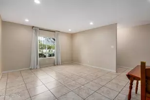 4386 E Fort Lowell Rd, Tucson, AZ 85712 - Photo 4