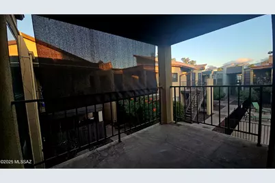 1620 N Wilmot Road #UNIT F231, Tucson, AZ 85712 - Photo 2