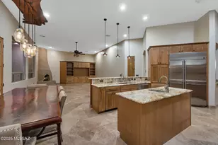3276 W Tumamoc Dr, Tucson, AZ 85745 - Photo 8