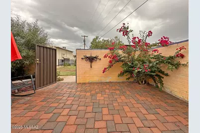 1735 S Jones Boulevard #J14, Tucson, AZ 85713 - Photo 34