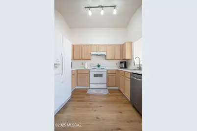 8845 E Apple Tree Drive, Tucson, AZ 85730 - Photo 6