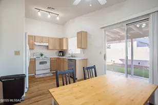 8845 E Apple Tree Dr, Tucson, AZ 85730 - Photo 10