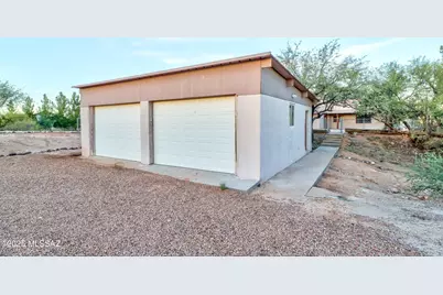 1063 S Big Bear Road, Benson, AZ 85602 - Photo 32