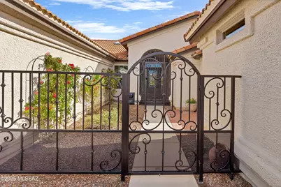 37543 S Mountain Sage Drive, Tucson, AZ 85739 - Photo 2