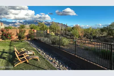 2567 W Plateau Ridge Drive, Oro Valley, AZ 85742 - Photo 2