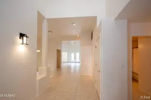 6082 N Running Deer Cir, Tucson, AZ 85750 - Photo 6