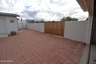 3705 W Ironwood Hills Dr, Tucson, AZ 85745 - Photo 10