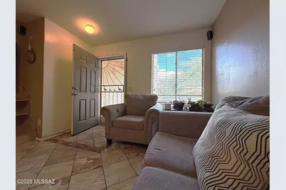 9968 E Country Shadows Drive, Tucson, AZ 85748 - Photo 2