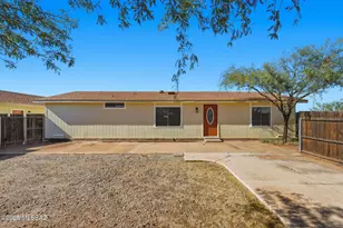 12402 N Luckett Rd, Marana, AZ 85653 - Photo 36