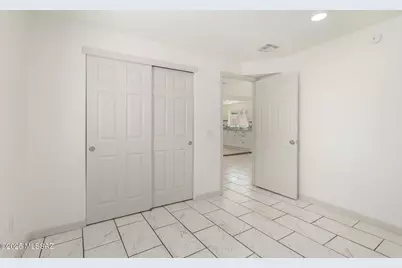 2429 E Cameron Vista, Tucson, AZ 85713 - Photo 18