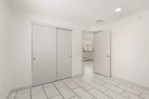 2429 E Cameron Vista, Tucson, AZ 85713 - Photo 18