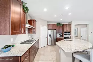 7084 W Cliff Spring Trail, Marana, AZ 85658 - Photo 12