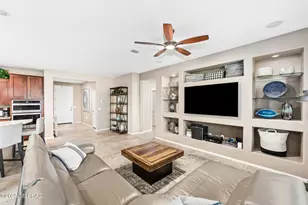 7084 W Cliff Spring Trail, Marana, AZ 85658 - Photo 8